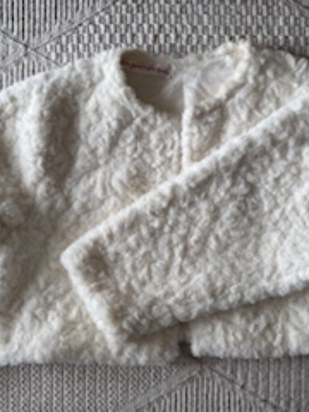 Faux fur, off white, cosy and elegant